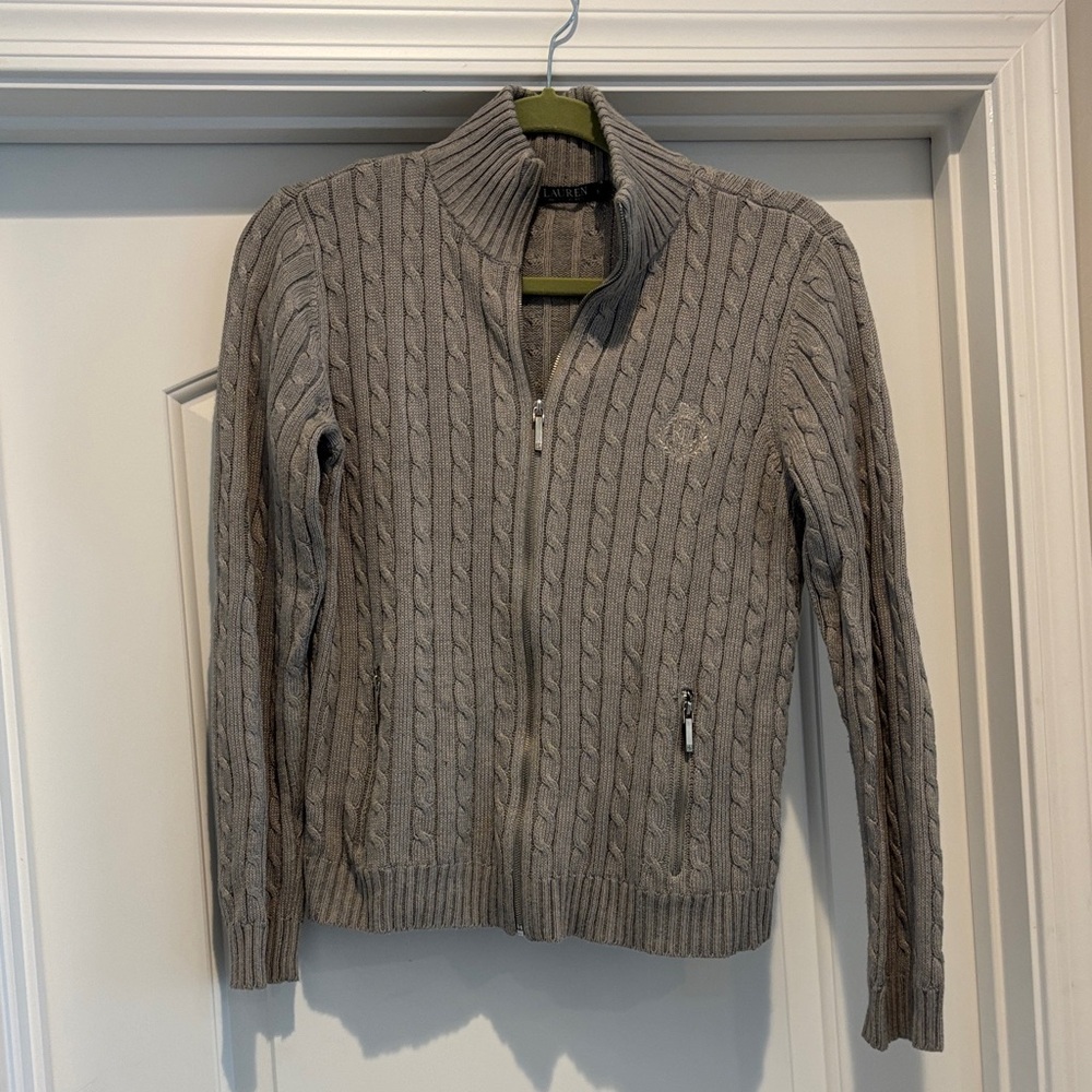 Women’s  Cable Knit Sweater - Gray small